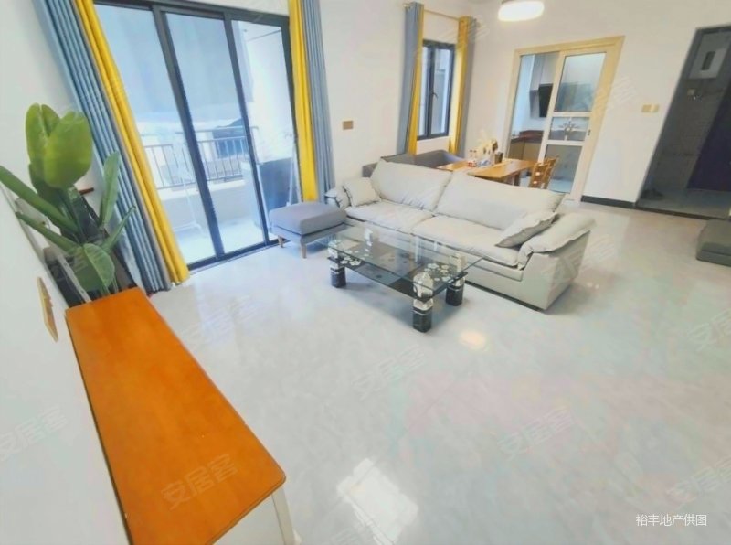 西福蓝湾10801平153万3室2厅2卫