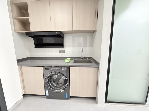 金华婺城婺城新区央著花园精装修带宽带阳台！民用水电！拎包入住家电齐全 南北通透出租房源真实图片