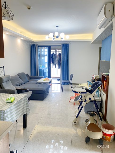 张家湾地铁站旁 保利新武昌k4 保利物业 精装三房 价格可谈