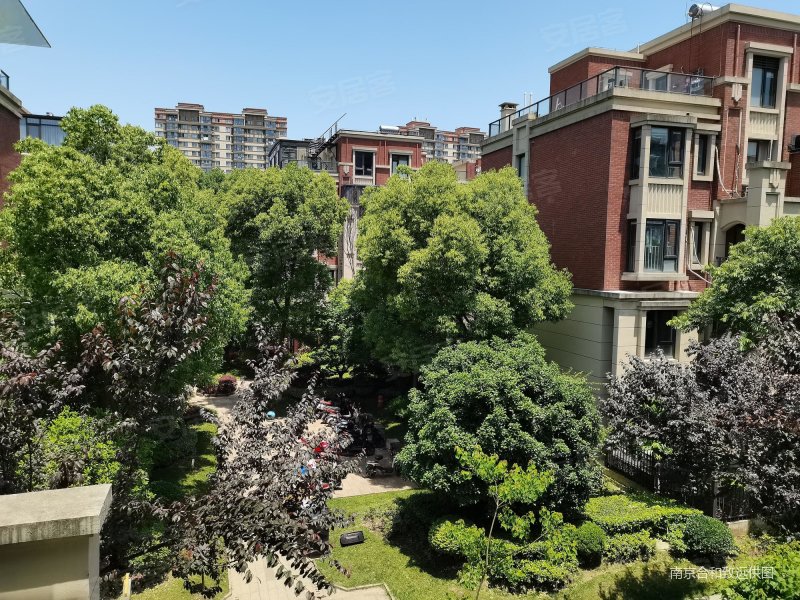 江宁大学城 方山南 真叠墅上叠  得房率超高 已做土建