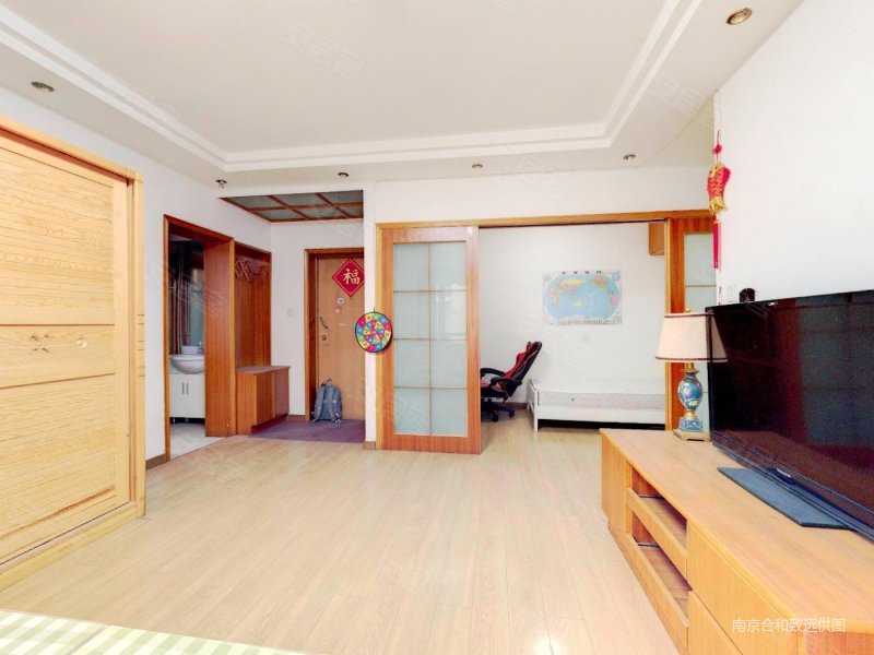 产权清晰 刚需小三居 居住密度低 商圈成熟 近地铁,银城聚福园东园