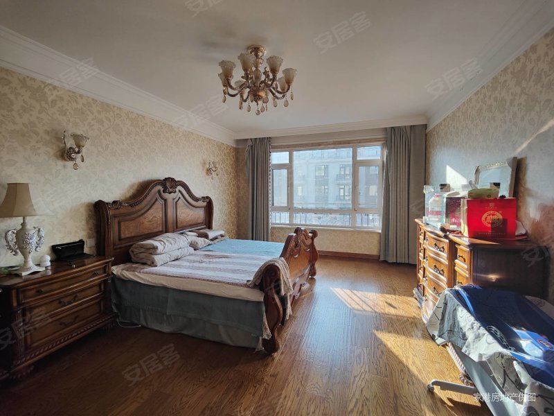 中海紫金苑地铁一号线市政府师大南部新城友谊公园