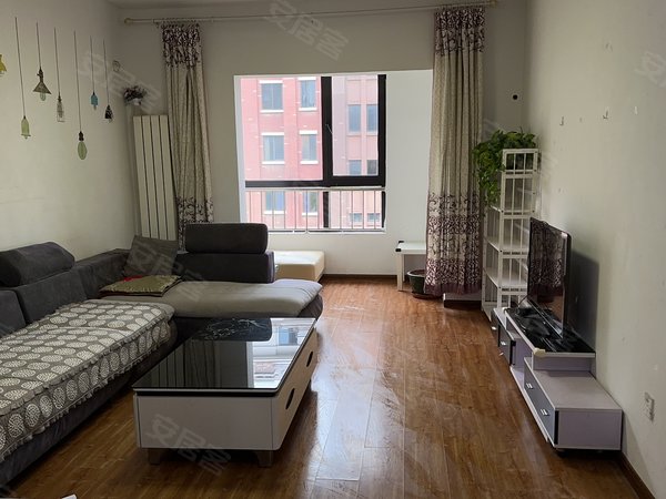 天津东丽华明镇华轩北园华轩北园 2室1厅1卫 南北通透 92平 精装修