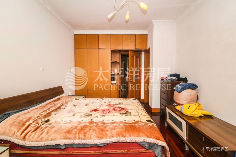 上海房产网>上海二手房>闵行二手房>莘庄南广场二手房>莘城公寓>800