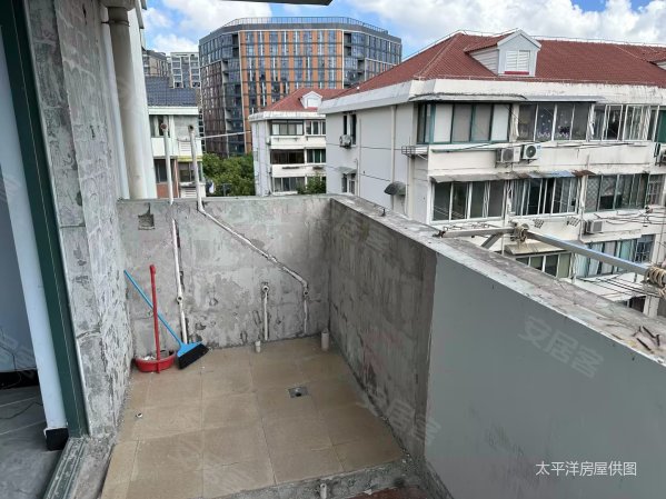 大华锦绣华城九街区2室2厅2卫56.34㎡南北380万