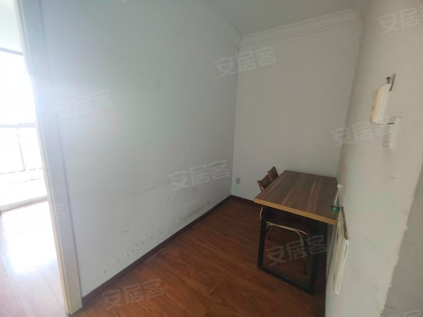 上海嘉定南翔泰翔嘉苑泰翔嘉苑 2室1厅1卫 南北通透 电梯房 配套齐全