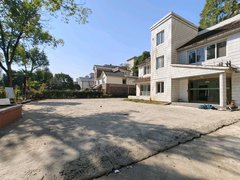 武汉洪山光谷广场光谷华科地铁口3层别墅 500平大院子 电商直播培训等出租房源真实图片