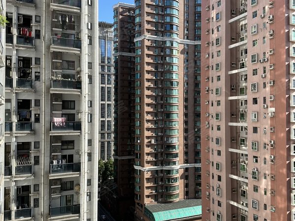 【多图】铂林国际公寓,珠江新城西租房,柏林国际公寓 精装复试一房