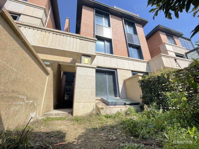 南北双花园,海上湾鹭居(别墅)二手房,499万,3室2厅,3卫,150平米-上海