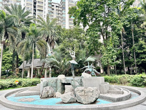 广州白云京溪广州白天鹅花园白天鹅花园 东南向 和谐生活,自然舒适!