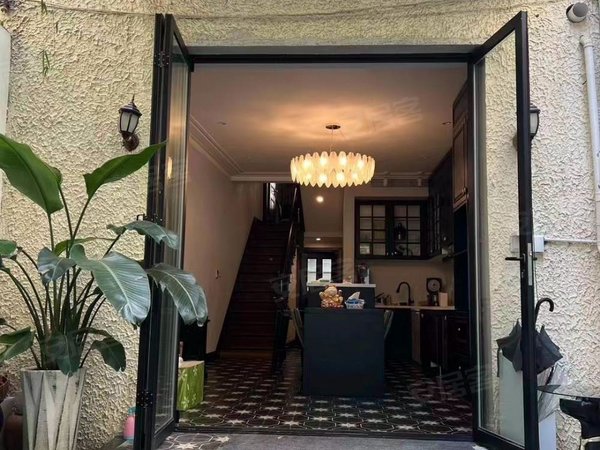 上海徐汇衡山路南昌路585弄小区iapm环贸陕西南路地铁站,南昌路襄阳南