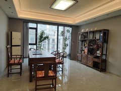 临沂北城新区沂蒙北路凤凰壹品洋房顶复出租边户带大露台 适合招待全套实木家具出租房源真实图片