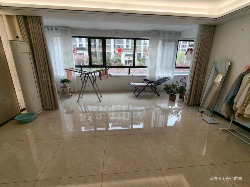 悦海锦府,洋房三楼边户,四室两厅两卫,精装修,带车位