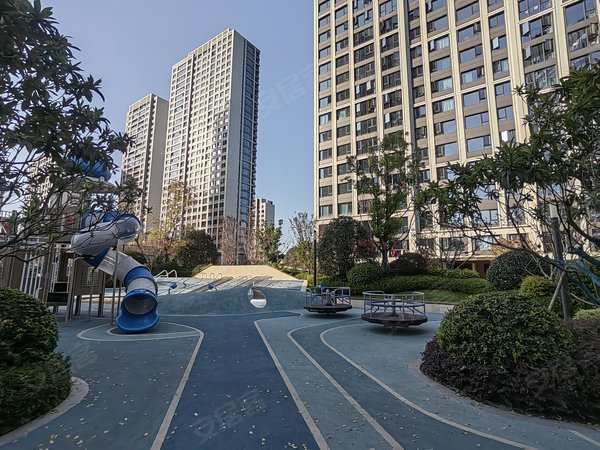 杭州富阳富春秦望府北一区秦望府北一区 3室2厅2卫 南北通透 配套齐全