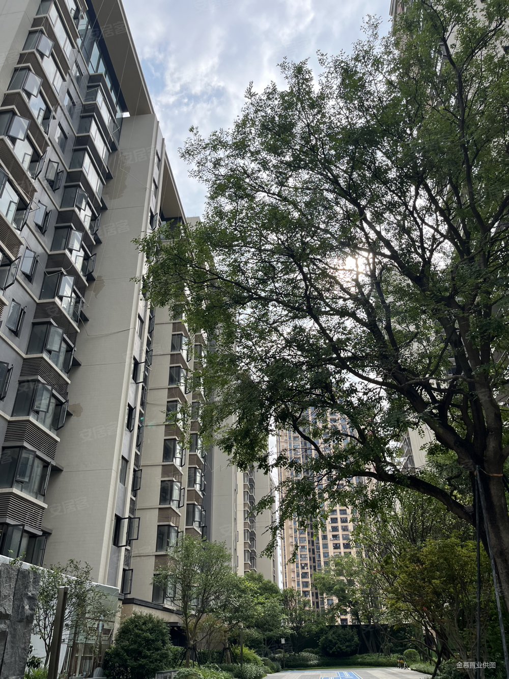 南宁房产网>南宁二手房>良庆二手房>五象大道二手房>龙光天宸>