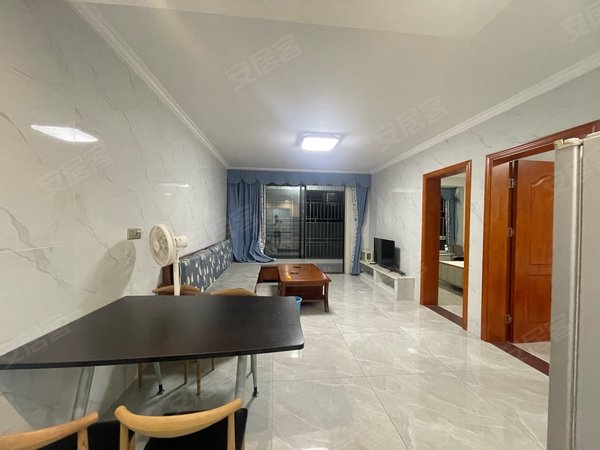 深圳南山南头名仕春天科兴附近 名仕春天精装电梯三房 智能门锁 全新