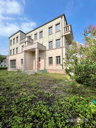 万博南天名苑别墅200平大花园南北对流圈层纯粹