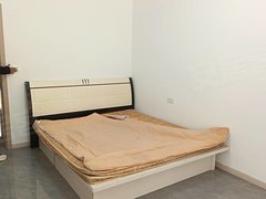 盘锦盘山府前大街两室户型,两个车库打通的,南北通透,有地热的,出租房源真实图片