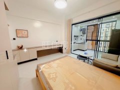 爱琴海精装一房一卫40平米家具家电齐全租金1500元.