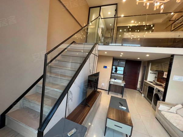 深圳龙华龙华富驰大厦龙华油松独栋公寓精装复式一房一厅两卫,家私