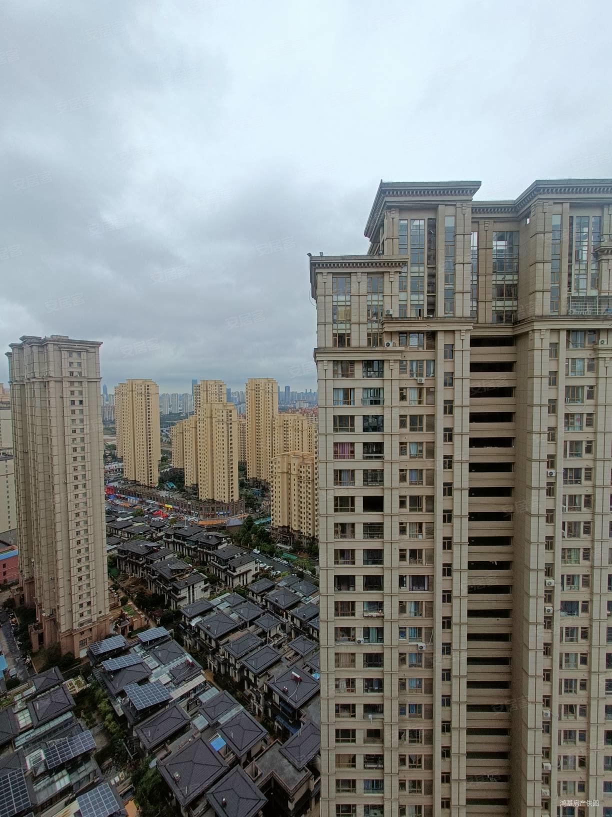 新建中心三期通透四房两卫价格可谈全天阳光视野开阔