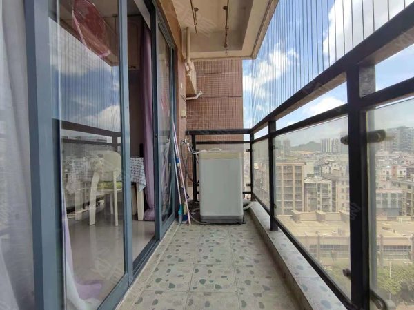 深圳布吉下水径阳光花园阳光花园下水径地铁口 精装一房 家私齐全