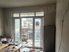 巢湖北门北门片区万达附近,金科世家,毛坯四房可当宿舍,家具家电齐全出租房源真实图片
