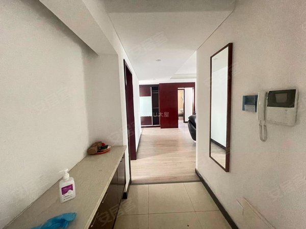 上海黄浦董家渡明日星城(二三期)固定车位,全屋地暖,近小南门地铁,bfc