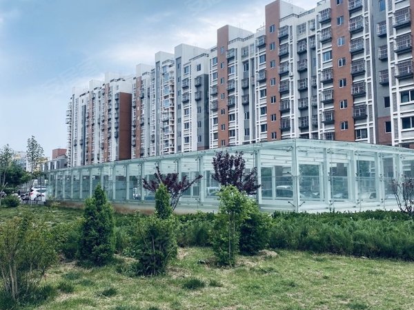 北京顺义石门龙泉苑小区15号线石门站龙泉苑精装修南北通透两居室房间