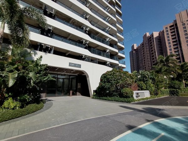 北海银海金海岸彰泰海棠湾彰泰海棠湾,精装两室一厅,百步到海边,全新