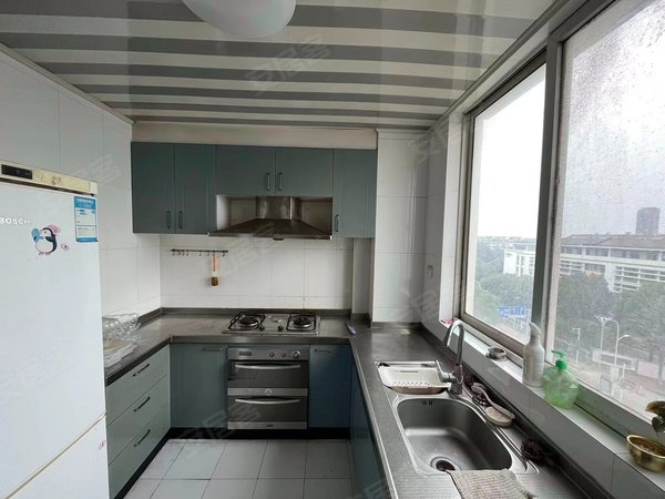 苏州工业园娄葑东振小区园区湖西东振路家乐福旁东振花园荷花荡地铁站