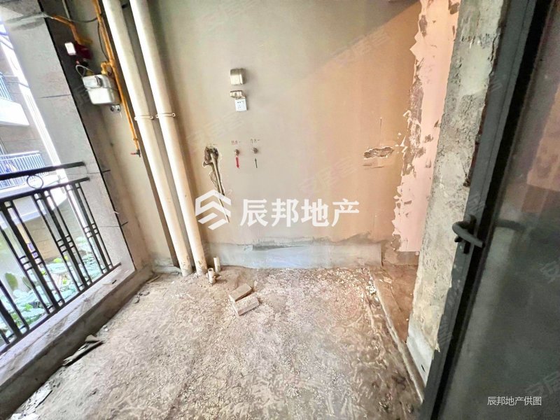 建发天府鹭洲3室2厅2卫112.26㎡东西373万