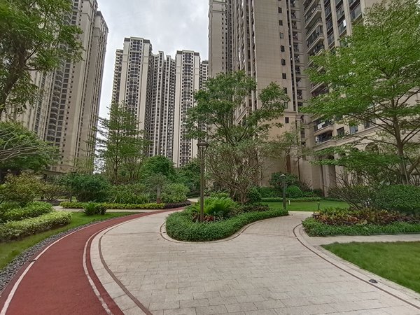 广州荔湾广钢新城华发中央公园华发大横厅 吉屋 全明房间 带入户花园