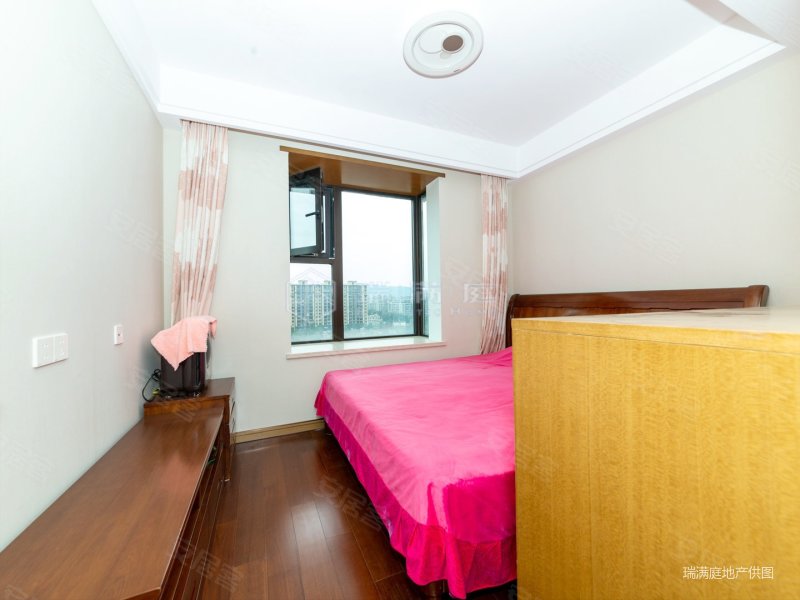 房龄新 飞机户型 四房 双卫 小区环境好 绿化好 楼层好,银城东岳府