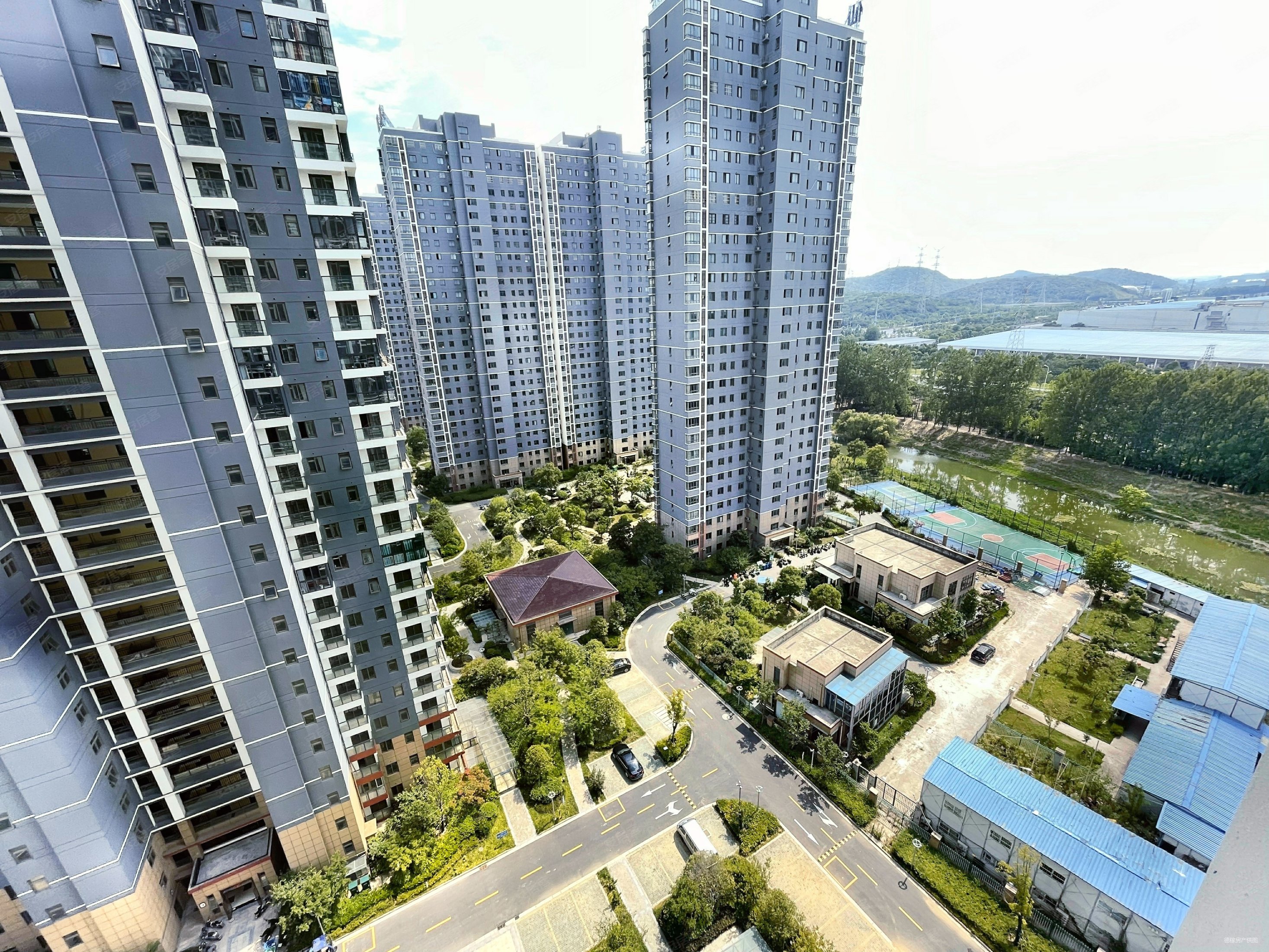 仙林国际花园3室2厅1卫92.86㎡南北67.8万