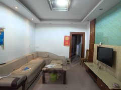 韶关乐昌公主上路长虹大厦旁边四房两厅,拎包入住。门口好放车。出租房源真实图片