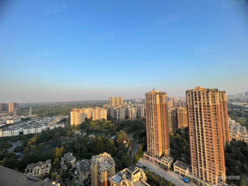 成都房产网>成都二手房>温江二手房>万春镇二手房>鹭湖宫8区d区>