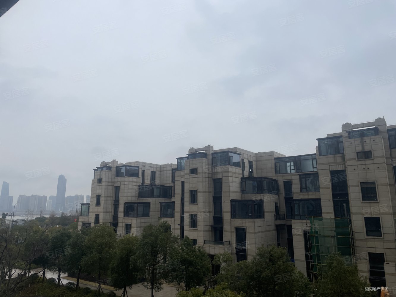 品质楼盘联泰天禧大四房便宜市场价格60万处理去外地发展