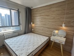烟台莱山迎春大街商贸城橡树湾米拉公寓押一付一租期灵活设施齐全烟台山理工学院提包入住出租房源真实图片