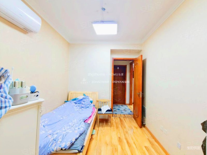 急售 保利华庭 刚需小三居 楼龄新 板楼 出行方便 购物方便