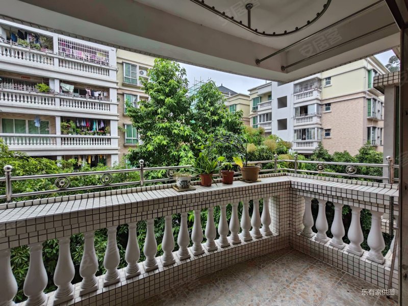 东华花园一期电梯中高楼层看花园满五诚心出售