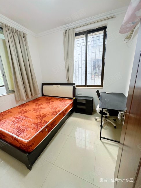 福泰园四楼精装修南北对流采光好