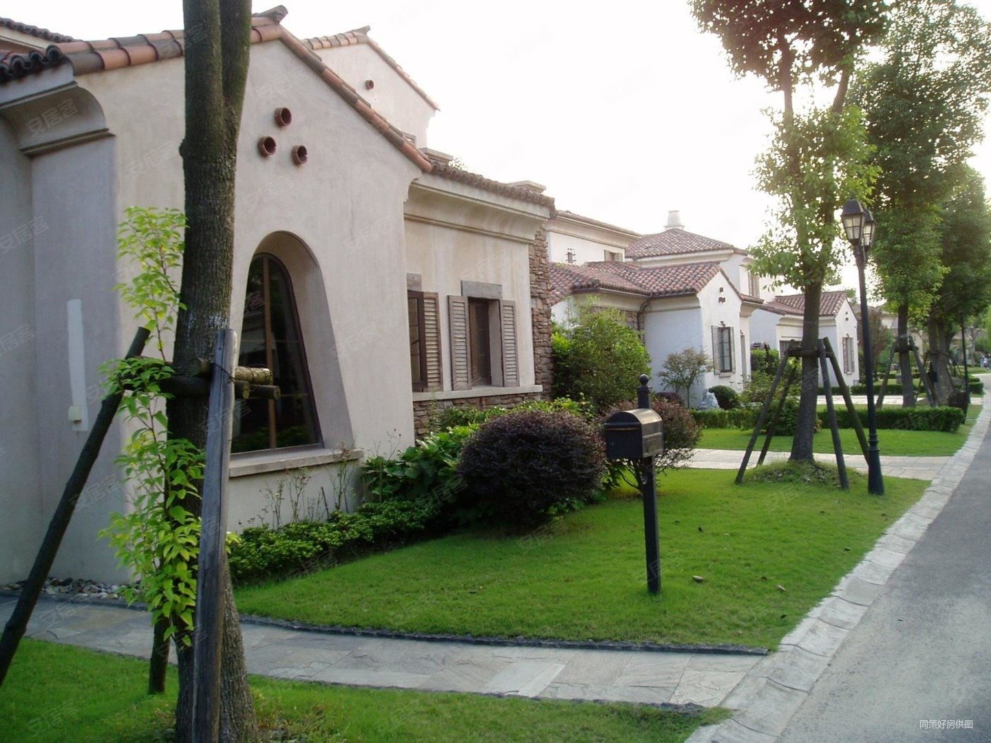 专注别墅位置,格局正气,地下室60花园150,碧云左岸(一期)二手房,1550