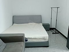 文山文山市新市医院免中介费，免押金，七花广场公寓出租，设备齐全，可短租出租房源真实图片