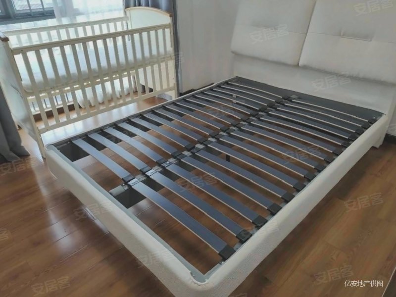 雅庭苑次顶层采光观景好双卧客厅朝南南向面