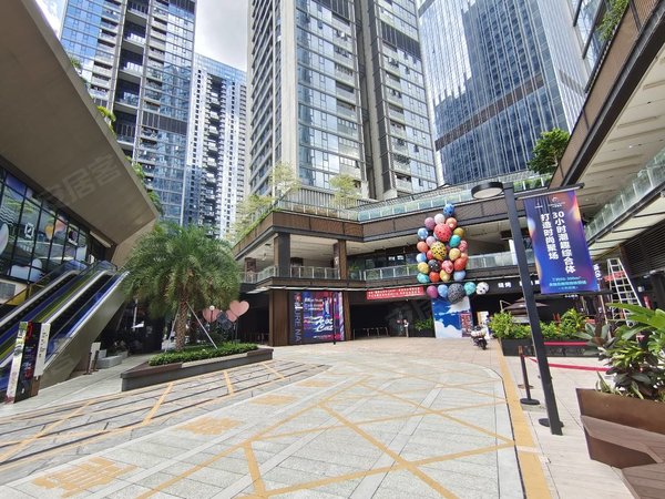 深圳罗湖蔡屋围实地剑兰郡近京基一百樶漂亮两房大客厅