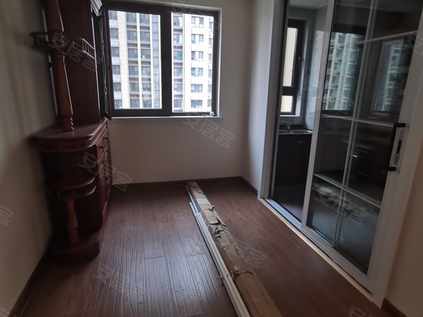 邢村立交桥租房,精装小三居,家具家电齐全拎包入住,有钥匙 方便看房