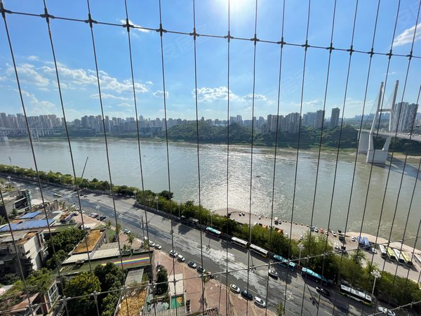 重庆南岸弹子石龙湖郦江(上新 江景房)弹子石 龙湖郦江 3室2厅2卫