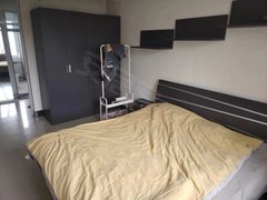 昭乌达梅园精装修独立2室能半年付 有空调家具家电齐全