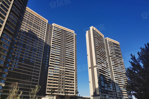 万科翡翠滨江一期